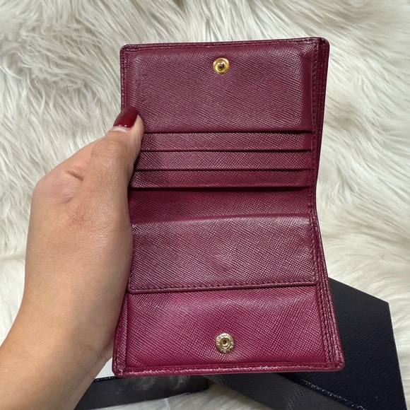 Prada Wallet - Picture 4 of 15